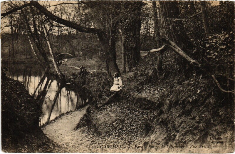 Carte postale ancienne Garches Etang de Villeneuve à Garches