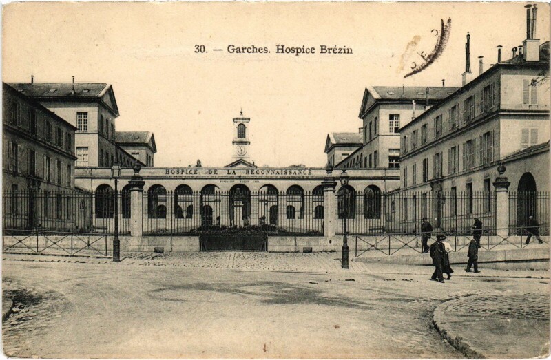 Carte postale ancienne Garches Hospice Brezin à Garches