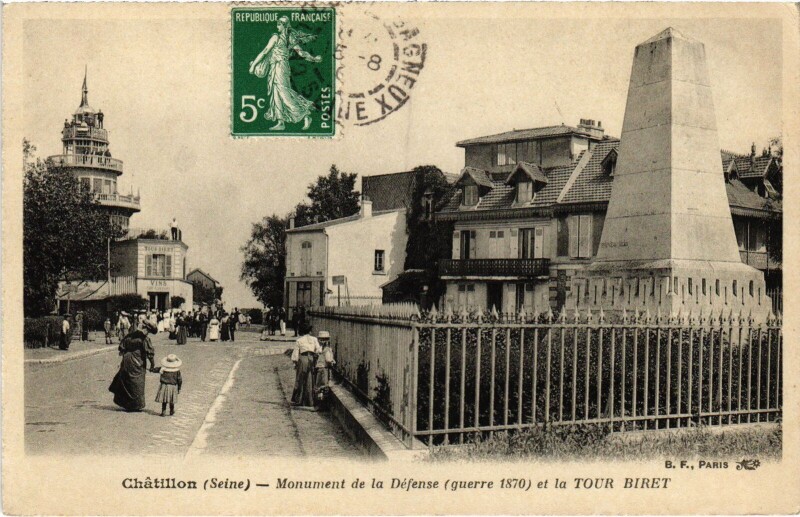 Carte postale ancienne Chatillon Monument de la Defense et Tour Biret