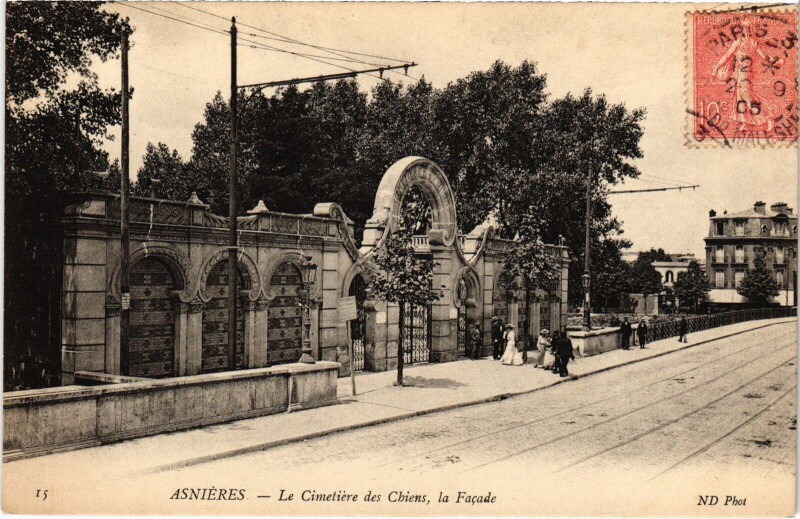 Carte postale ancienne Asnieres Cimetiere des Chiens la Facade