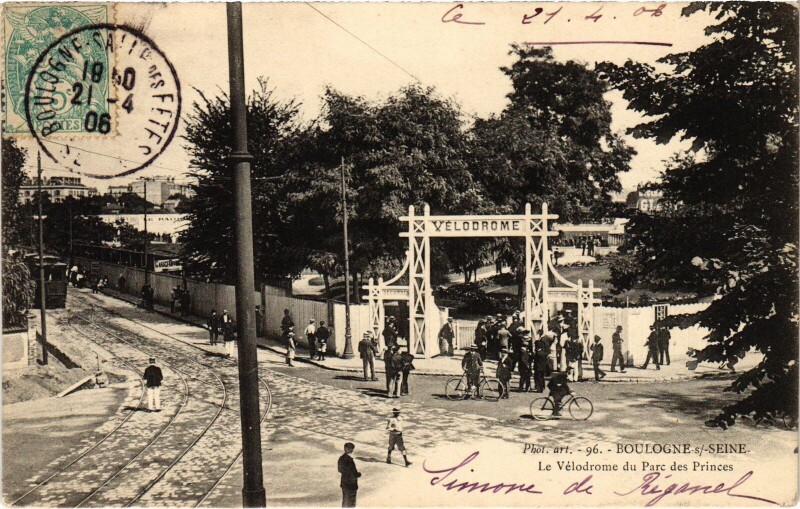 Carte postale ancienne Le Vélodrome du Parc des Princes à Boulogne-Billancourt