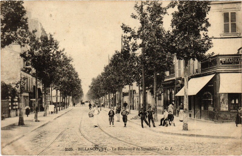 Carte postale ancienne Boulogne Boulevard de Strasbourg