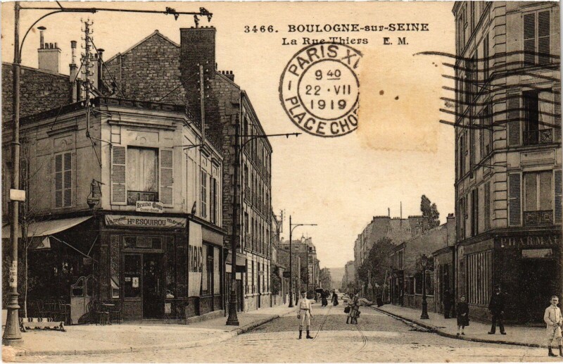 Carte postale ancienne Boulogne Rue Thiers