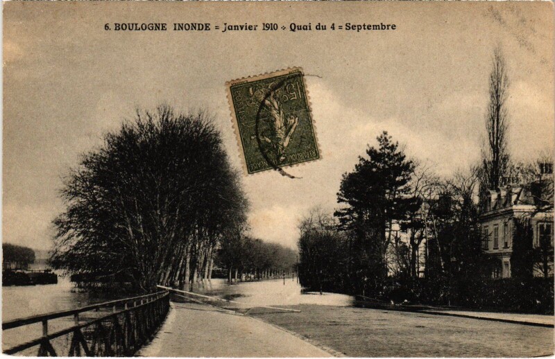 Carte postale ancienne Boulogne Quai du 4 Septembre