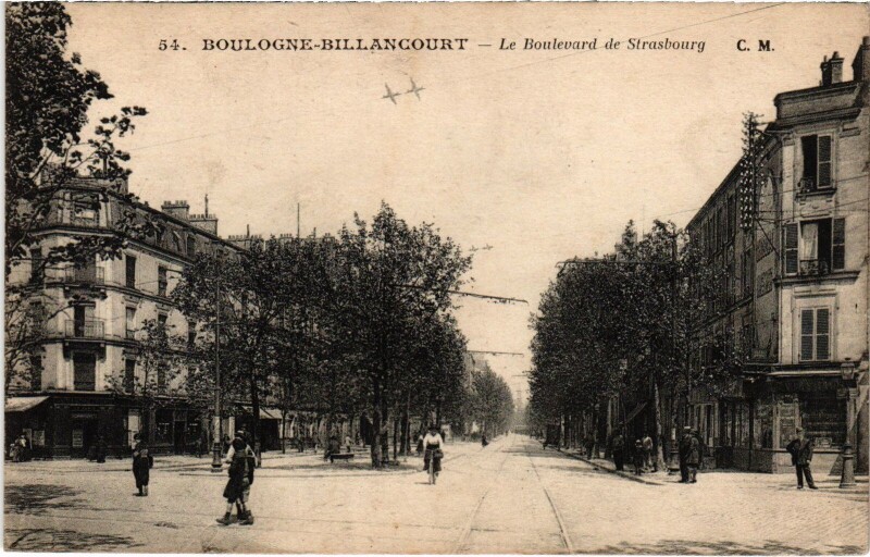 Carte postale ancienne Boulogne BOulevard de Strasbourg