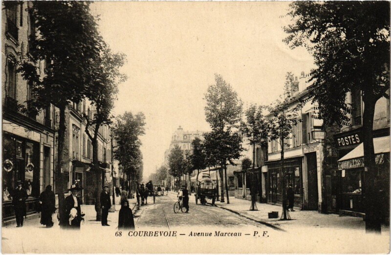 Carte postale ancienne Courbevoie Avenue Marceau à Courbevoie