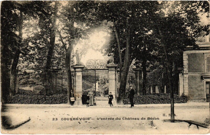 Carte postale ancienne Courbevoie Entree du Chateau de Becon à Courbevoie
