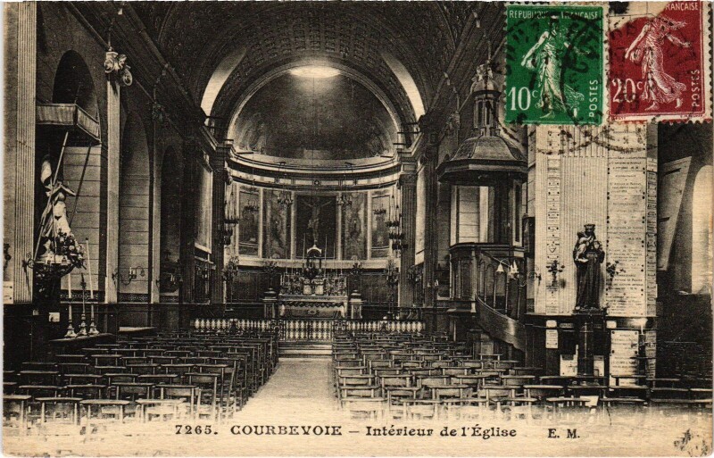 Carte postale ancienne Courbevoie Interieur de l'Eglise à Courbevoie