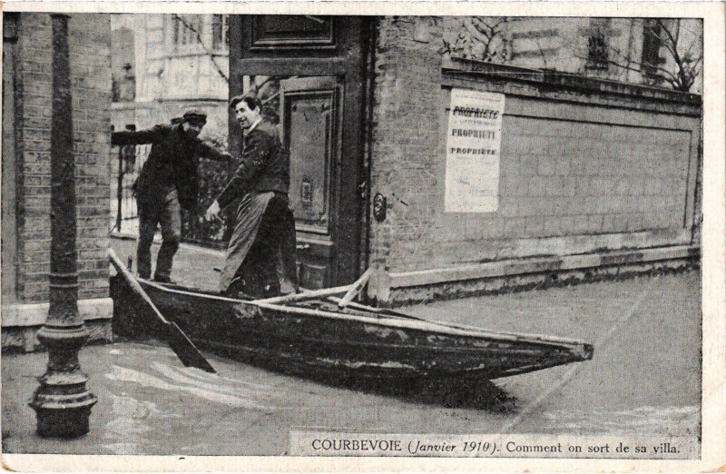 Carte postale ancienne Courbevoie Comment on sort de sa villa à Courbevoie