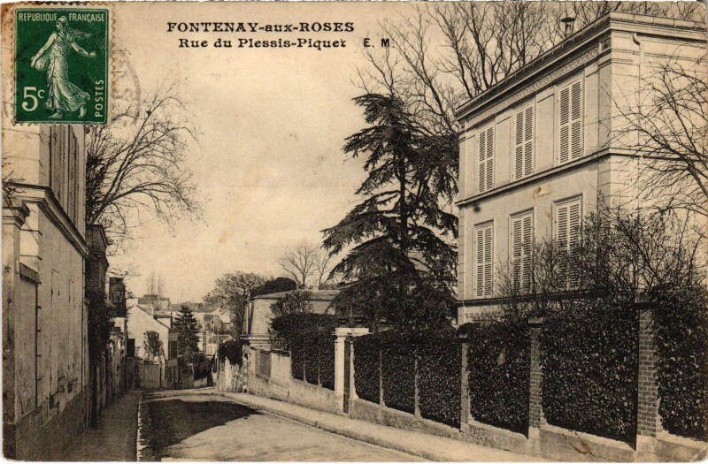 Carte postale ancienne Fontenay aux Roses Rue du Plessis Piquet à Fontenay-aux-Roses