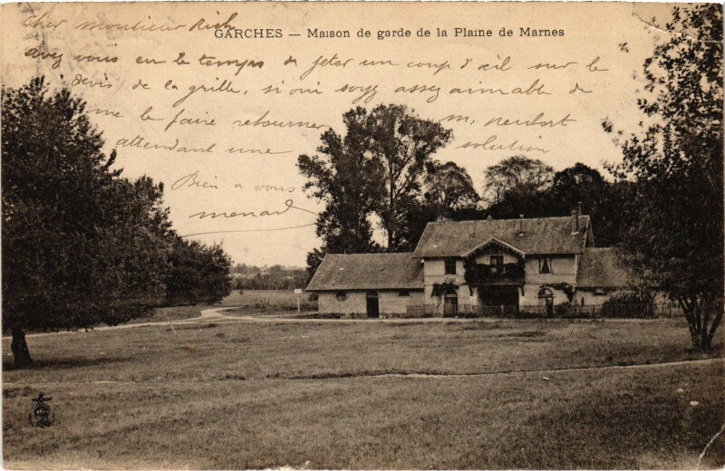 Carte postale ancienne Garches Maison de garde de la Plaine de Marnes à Garches