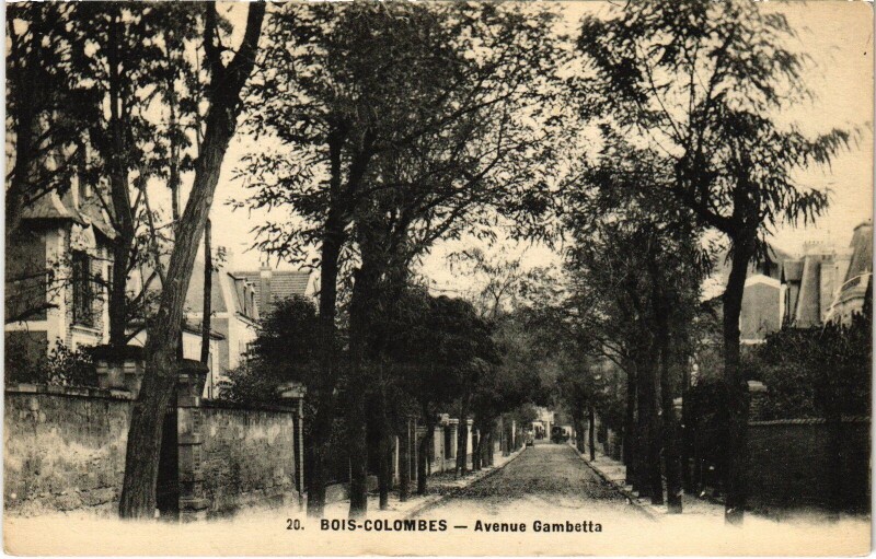 Carte postale ancienne Colombes Avenue Gambetta à Colombes