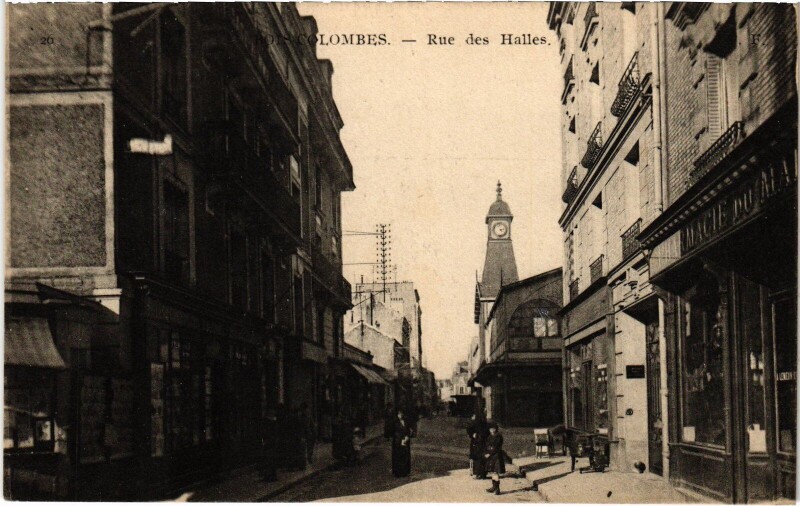 Carte postale ancienne Colombes Rue des Halles à Colombes