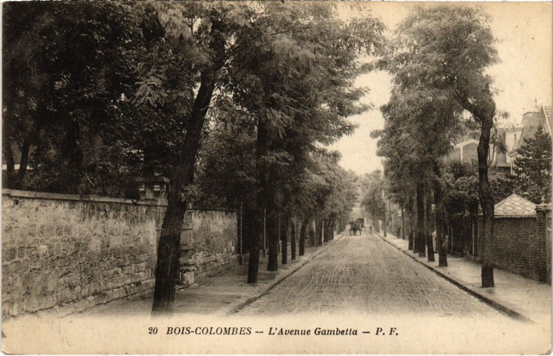 Carte postale ancienne Colombes Avenue Gambetta à Colombes
