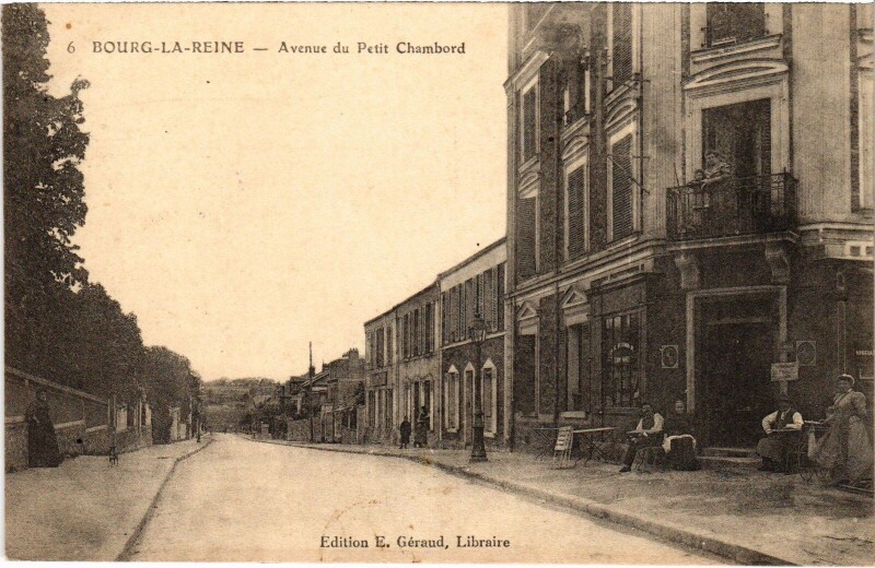 Carte postale ancienne Bourg la Reine Avenue du Petit Chambord à Bourg-la-Reine