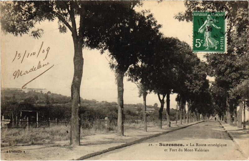 Carte postale ancienne Suresnes Route strategique et Fort du Mont Valerien à Suresnes