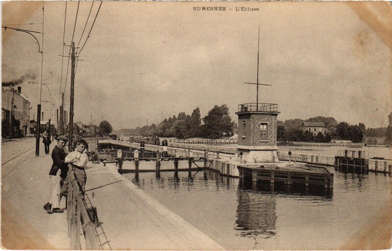Carte postale ancienne Suresnes Ecluse à Suresnes