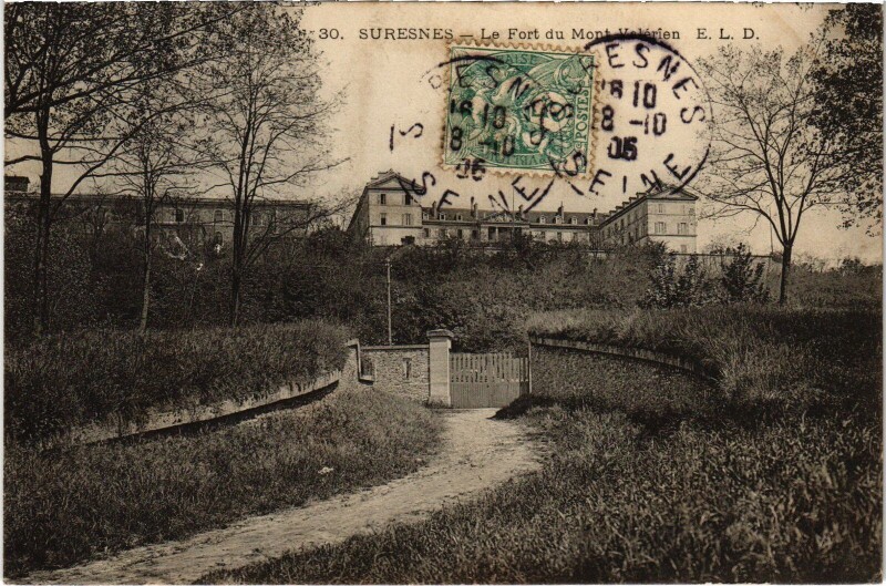 Carte postale ancienne Suresnes Le Fort du Mont Valerien à Suresnes