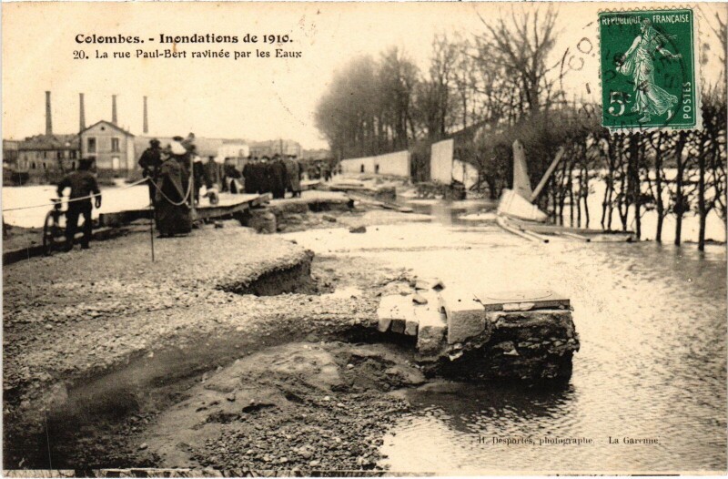 Carte postale ancienne Colombes Rue Paul Bert à Colombes