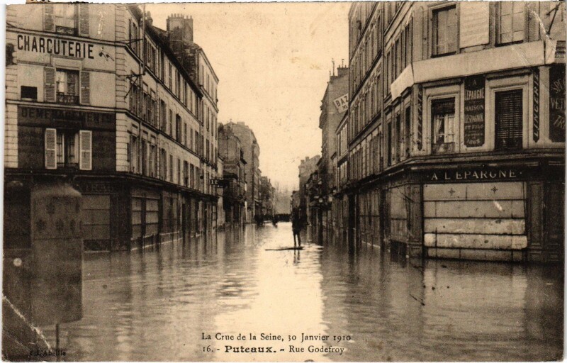 Carte postale ancienne Puteaux Rue Godefroy à Puteaux