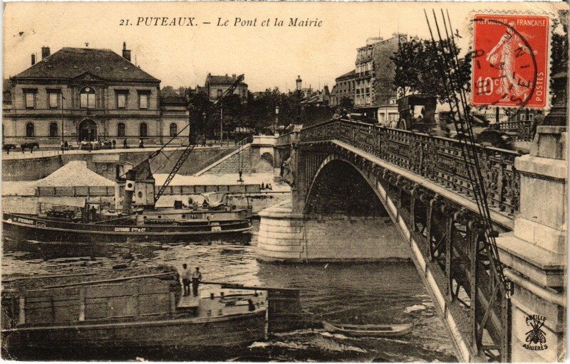 Carte postale ancienne Puteaux Le Pont et la Mairie à Puteaux