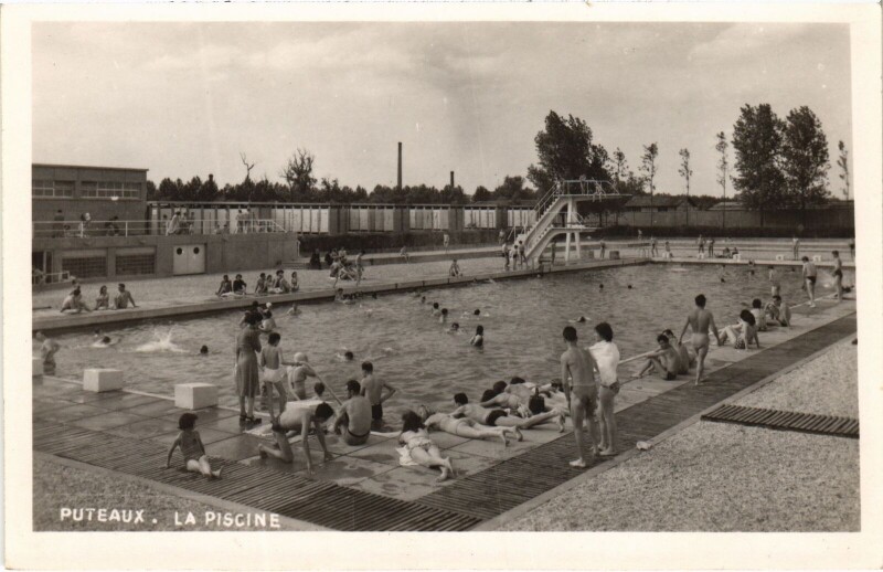 Carte postale ancienne Puteaux La Piscine à Puteaux