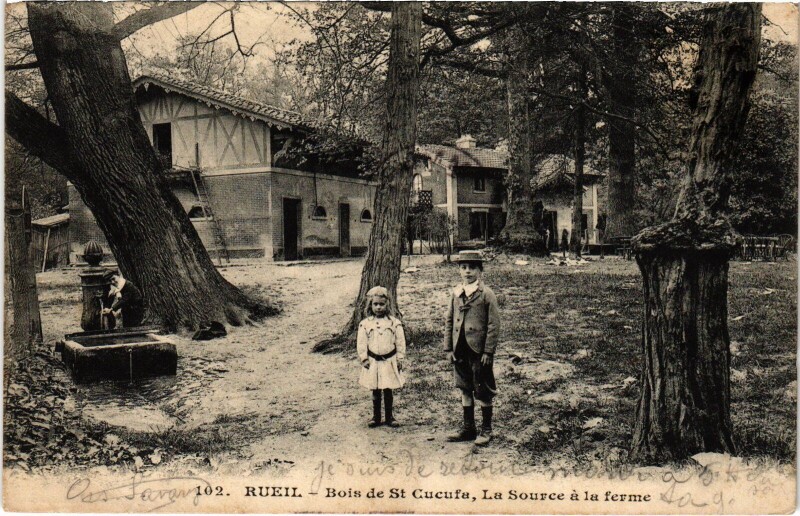 Carte postale ancienne Rueil Bois de Saint-Cucufa Source a la ferme