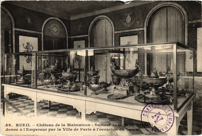 Carte postale ancienne Rueil Chateau de la Malmaison Surtout de Table