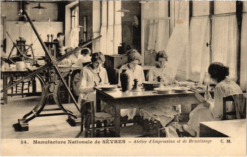 Carte postale ancienne Sevres Manufacture Nationale Atelier d'Impression