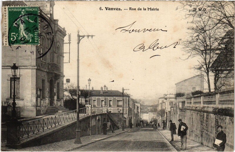 Carte postale ancienne Vanves Rue de la Mairie à Vanves