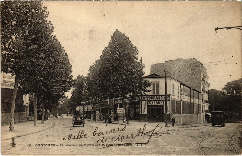 Carte postale ancienne Suresnes Boulevard de Versailles et Rue Willaumez à Suresnes