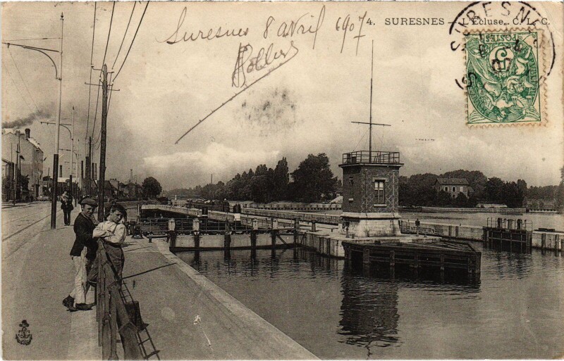 Carte postale ancienne Suresnes Ecluse à Suresnes