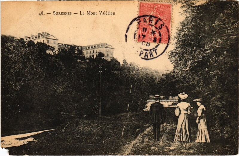 Carte postale ancienne Suresnes Mont Valerien à Suresnes