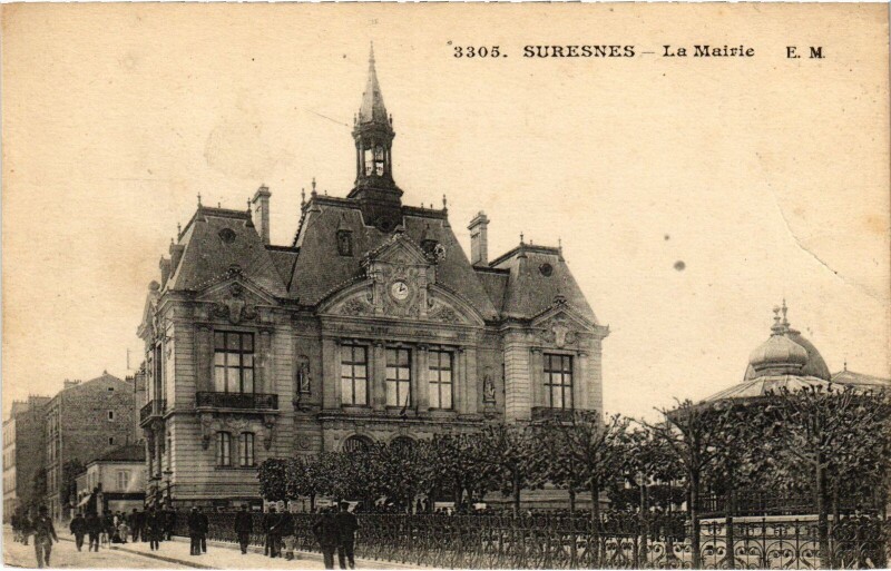 Carte postale ancienne Suresnes La Mairie à Suresnes