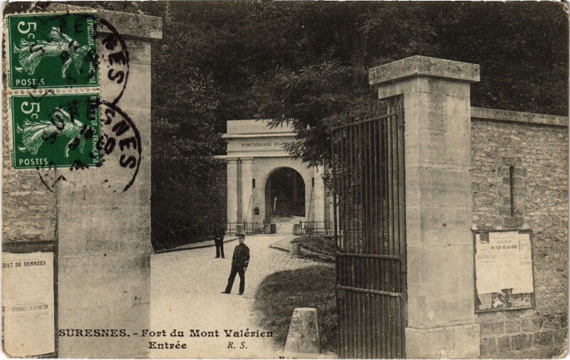 Carte postale ancienne Suresnes Entree du Fort du Mont Valerien à Suresnes
