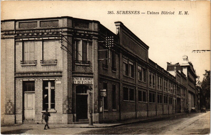 Carte postale ancienne Suresnes Usines Bleriot à Suresnes