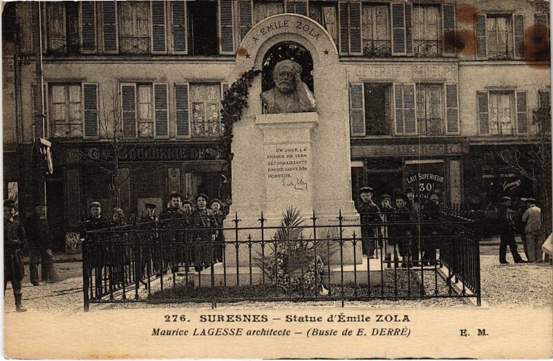 Carte postale ancienne Suresnes Statue d'Emile Zola à Suresnes
