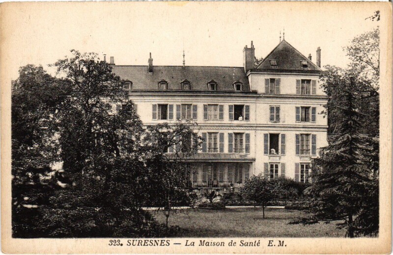 Carte postale ancienne Suresnes Maison de Sante à Suresnes