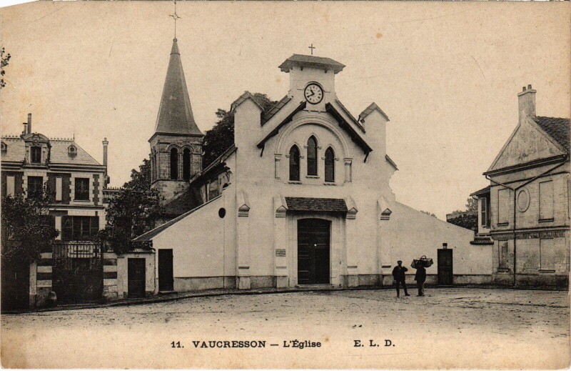 Carte postale ancienne Vaucresson Eglise à Vaucresson