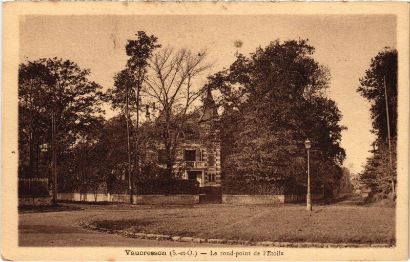Carte postale ancienne Vaucresson Rond Point de l'Etoile à Vaucresson