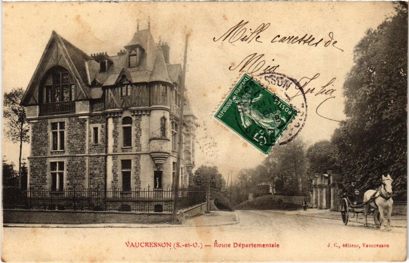 Carte postale ancienne Vaucresson Route Departementale à Vaucresson