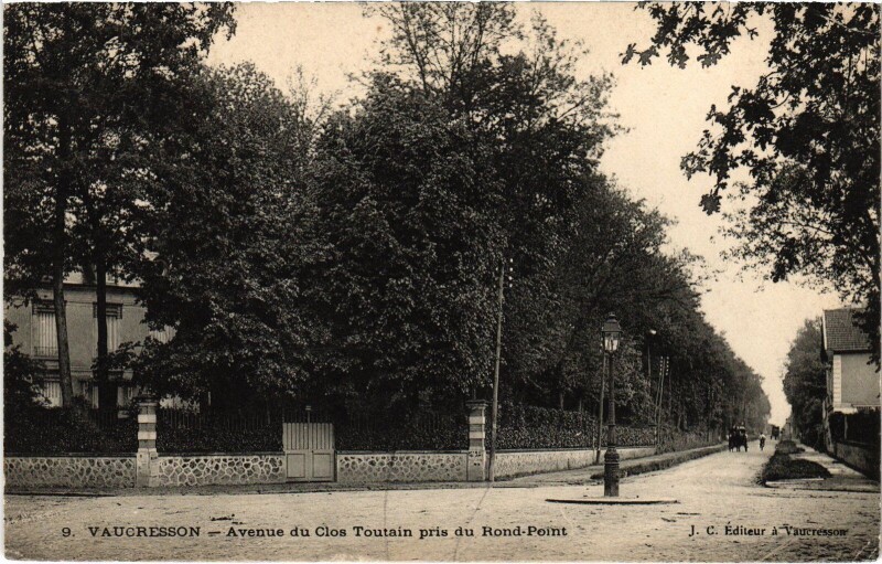 Carte postale ancienne Vaucresson Avenue du Clos Toutain à Vaucresson