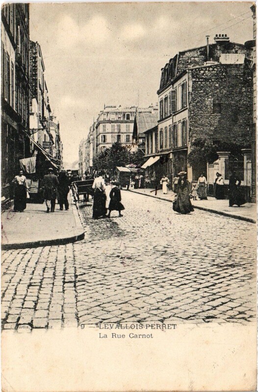 Carte postale ancienne Levallois Perret Rue Carnot à Levallois-Perret