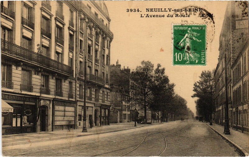 Carte postale ancienne Neuilly Avenue du Roule