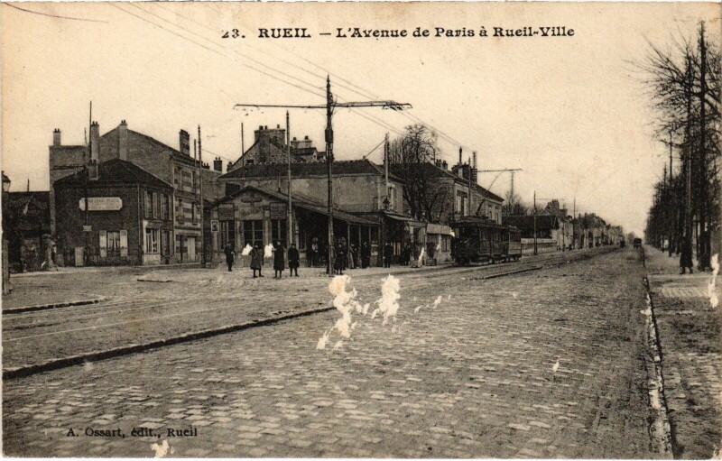 Carte postale ancienne Rueil Avenue de Paris