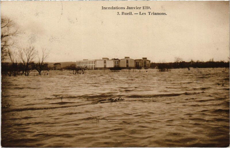 Carte postale ancienne Rueil Les Trianons