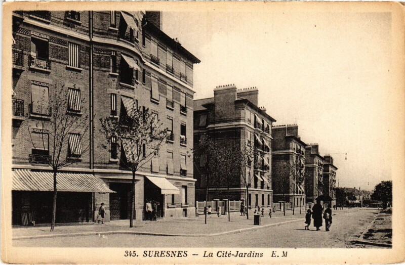 Carte postale ancienne Suresnes La Cite Jardins à Suresnes