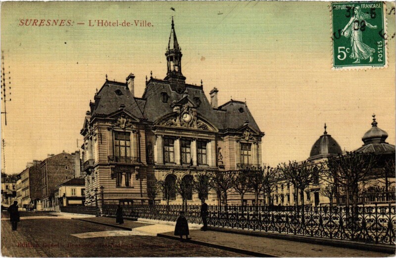 Carte postale ancienne Suresnes Hotel de Ville à Suresnes