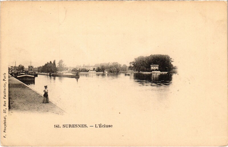 Carte postale ancienne Suresnes Ecluse à Suresnes