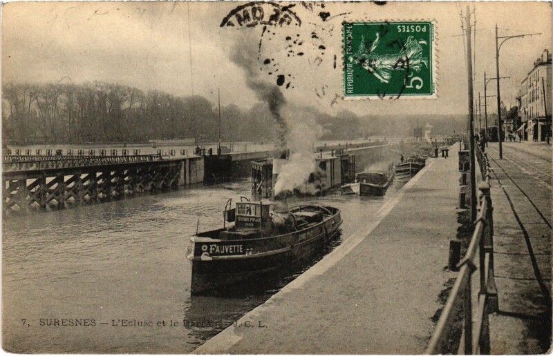 Carte postale ancienne Suresnes Ecluse et le Barrage à Suresnes